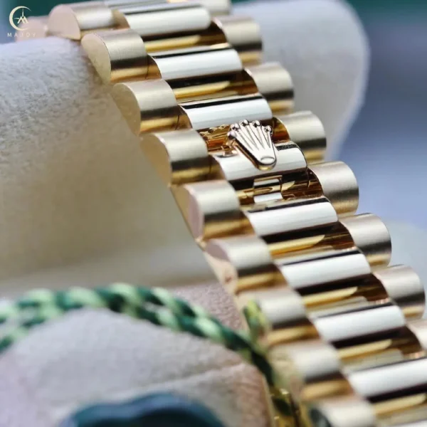 Rolex Day-Date 36mm 18K Yellow Gold Round Diamond Bezel President Bracelet Automatic Watch