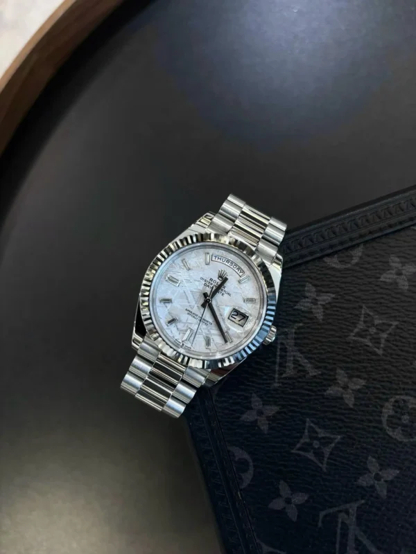 Rolex Day-Date 40mm 18K White Gold Fluted Bezel President Bracelet Automatic Watch